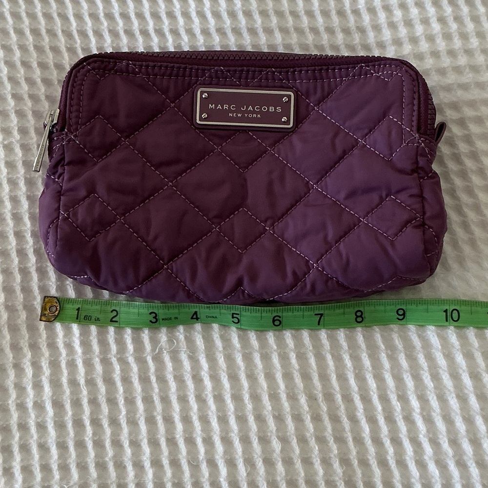 MARC JACOBS Quilted Purple DOUBLE ZIP Accessories Bag - Picture 6 of 7